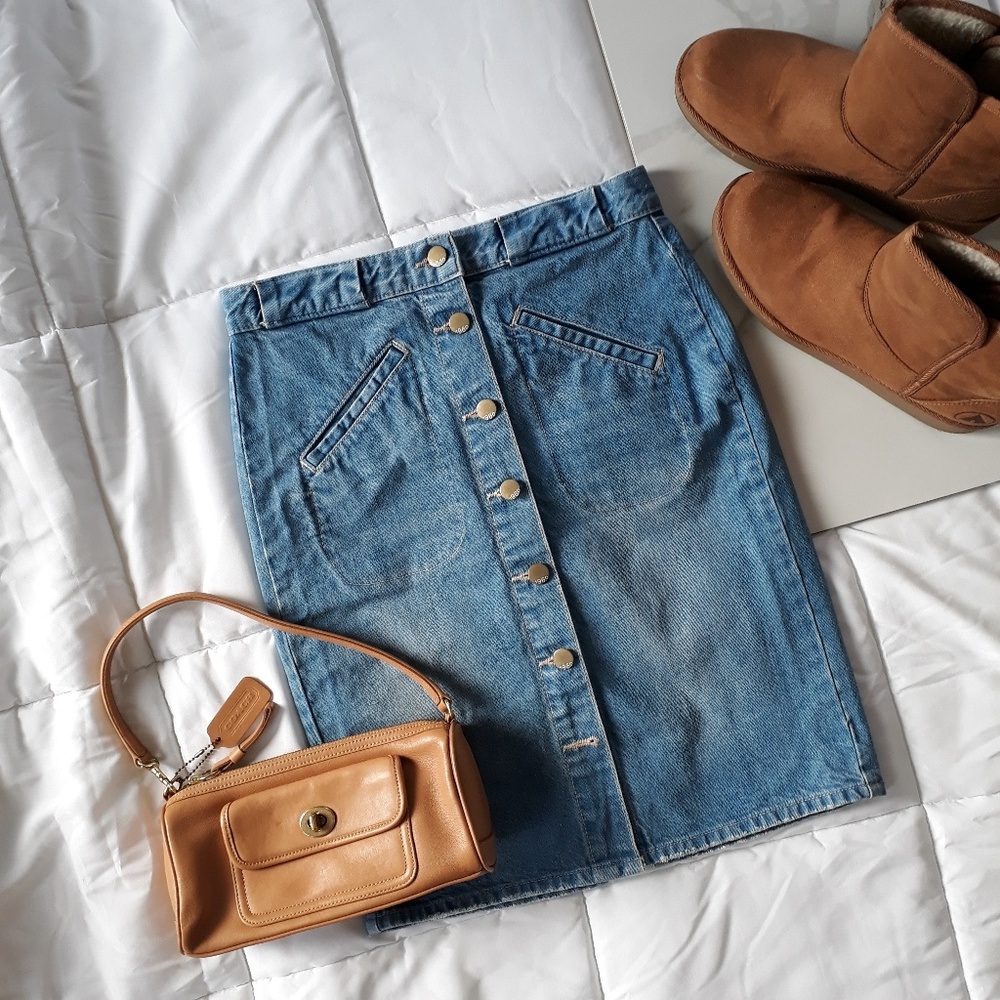 GAP 1969 High Waisted Button Down Denim Skirt